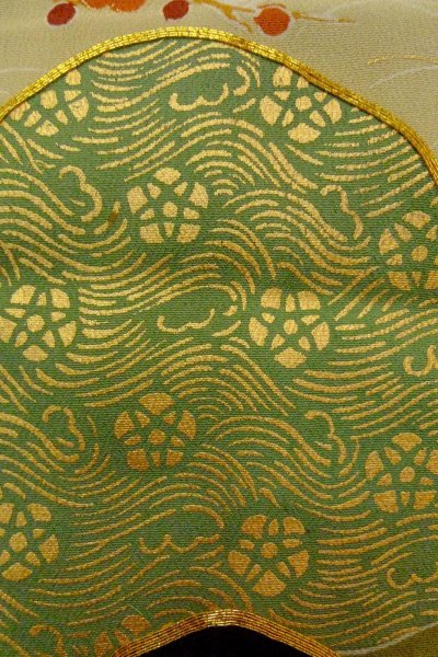 Photo9: O0624I Vintage Japanese kimono   Black TOMESODE formal for women / Silk. UME plum bloom,   (Grade B) (9)