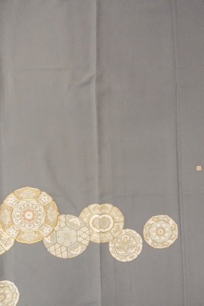 Photo6: O0624J Vintage Japanese kimono  Bluish Gray TOMESODE formal for women / Silk. Chinese flower,   (Grade B) (6)