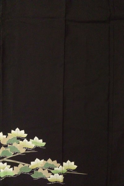 Photo6: O0624K Vintage Japanese kimono   Black TOMESODE formal for women / Synthetic. Leaf,   (Grade D) (6)