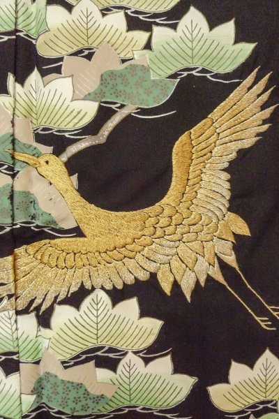 Photo7: O0624K Vintage Japanese kimono   Black TOMESODE formal for women / Synthetic. Leaf,   (Grade D) (7)