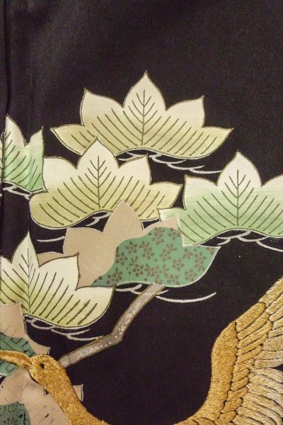 Photo8: O0624K Vintage Japanese kimono   Black TOMESODE formal for women / Synthetic. Leaf,   (Grade D) (8)
