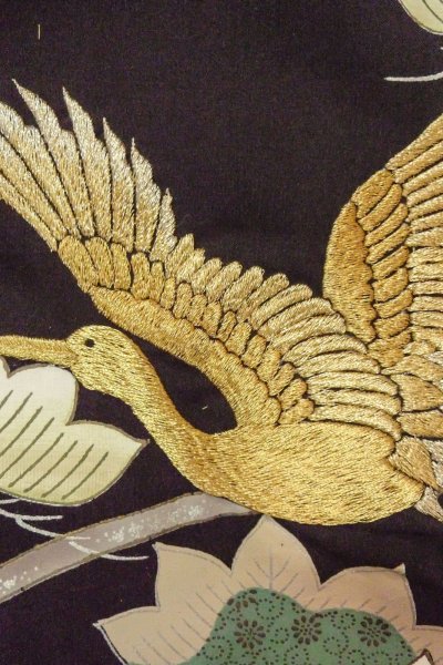 Photo10: O0624K Vintage Japanese kimono   Black TOMESODE formal for women / Synthetic. Leaf,   (Grade D) (10)