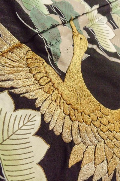 Photo11: O0624K Vintage Japanese kimono   Black TOMESODE formal for women / Synthetic. Leaf,   (Grade D) (11)