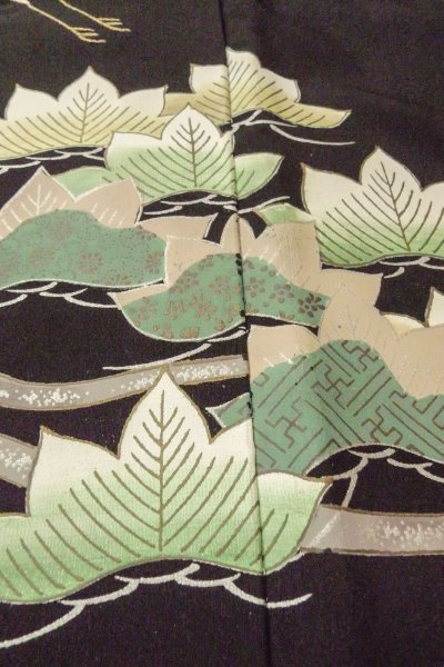 Photo13: O0624K Vintage Japanese kimono   Black TOMESODE formal for women / Synthetic. Leaf,   (Grade D) (13)