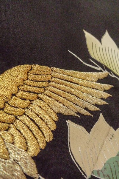 Photo14: O0624K Vintage Japanese kimono   Black TOMESODE formal for women / Synthetic. Leaf,   (Grade D) (14)