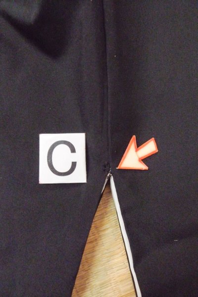 Photo20: O0624K Vintage Japanese kimono   Black TOMESODE formal for women / Synthetic. Leaf,   (Grade D) (20)