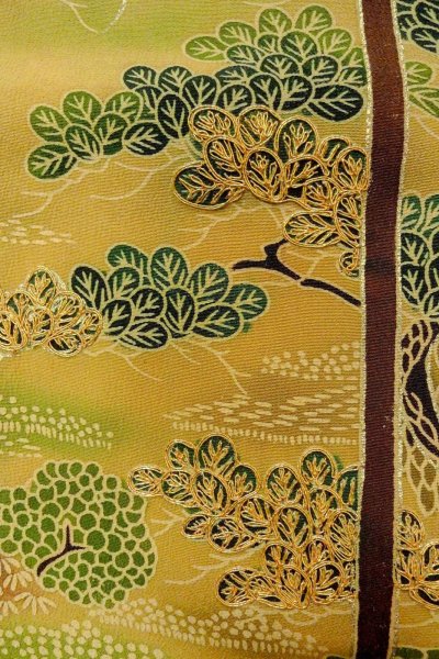 Photo8: O0624L Vintage Japanese kimono   Black TOMESODE formal for women / Silk. Flower,   (Grade B) (8)