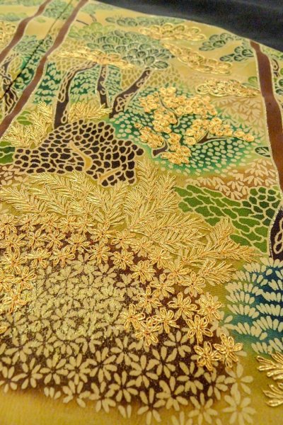 Photo10: O0624L Vintage Japanese kimono   Black TOMESODE formal for women / Silk. Flower,   (Grade B) (10)