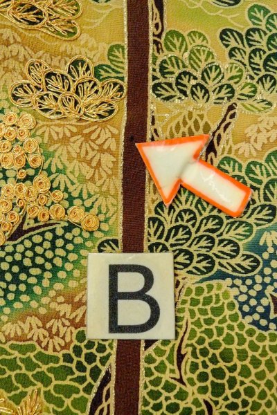 Photo17: O0624L Vintage Japanese kimono   Black TOMESODE formal for women / Silk. Flower,   (Grade B) (17)