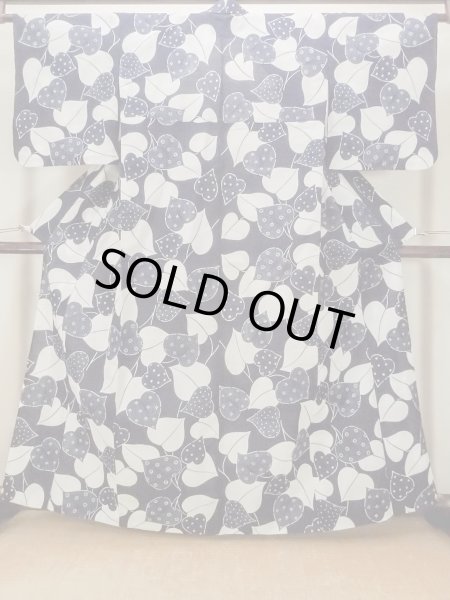 Photo1: O0624O Vintage Japanese kimono   Indigo Blue YUKATA summer(made in Japan) for women / Cotton/hemp Flower,   (Grade C) (1)