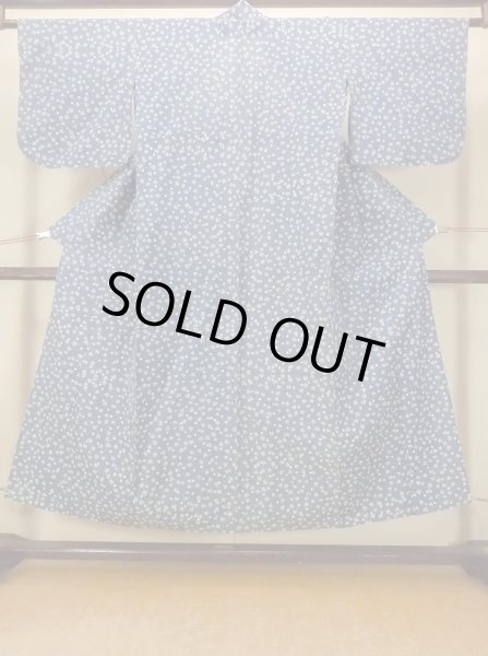 Photo2: O0624P Vintage Japanese kimono  Grayish  Blue  YUKATA summer(made in Japan) for women /  Cotton.  Leaf,   (Grade C) (2)