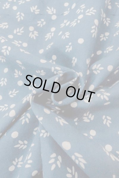 Photo11: O0624P Vintage Japanese kimono  Grayish  Blue  YUKATA summer(made in Japan) for women /  Cotton.  Leaf,   (Grade C) (11)