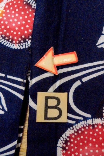 Photo15: O0624Q Vintage Japanese kimono    Indigo Blue  Pour Dyed Yukata for women /  Cotton.  Flower,   (Grade D) (15)