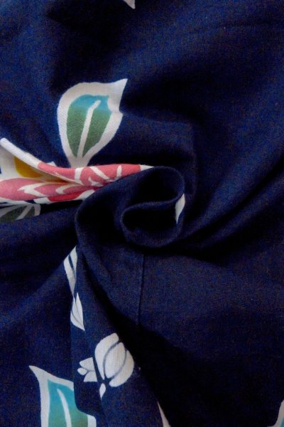 Photo11: O0624R Vintage Japanese kimono    Indigo Blue  Pour Dyed Yukata for women /  Cotton.  Flower,   (Grade D) (11)