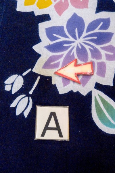 Photo14: O0624R Vintage Japanese kimono    Indigo Blue  Pour Dyed Yukata for women /  Cotton.  Flower,   (Grade D) (14)