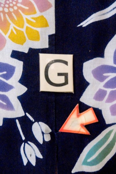 Photo20: O0624R Vintage Japanese kimono    Indigo Blue  Pour Dyed Yukata for women /  Cotton.  Flower,   (Grade D) (20)