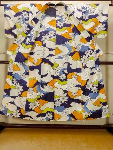 Photo2: O0624S Vintage Japanese kimono    Indigo Blue  YUKATA summer(made in Japan) for women /  Cotton.  MOMIJI maple leaf,   (Grade C) (2)