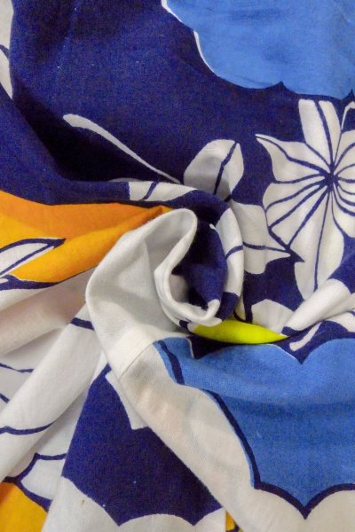 Photo12: O0624S Vintage Japanese kimono    Indigo Blue  YUKATA summer(made in Japan) for women /  Cotton.  MOMIJI maple leaf,   (Grade C) (12)