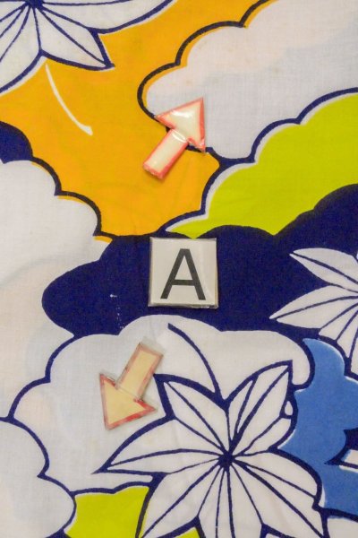 Photo14: O0624S Vintage Japanese kimono    Indigo Blue  YUKATA summer(made in Japan) for women /  Cotton.  MOMIJI maple leaf,   (Grade C) (14)