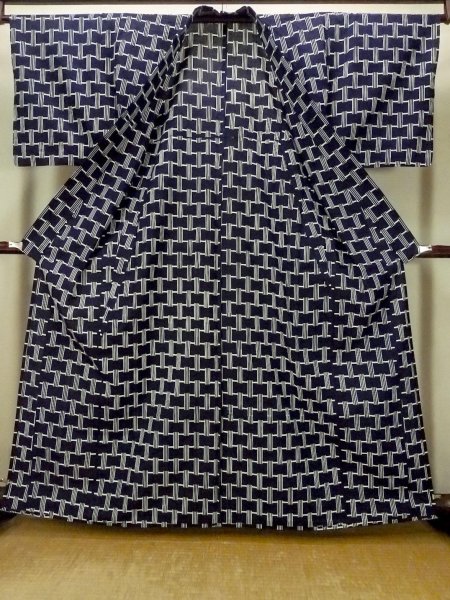 Photo2: O0624T Vintage Japanese kimono    Indigo Blue  YUKATA summer(made in Japan) for women /  Cotton.  Line,   (Grade B) (2)