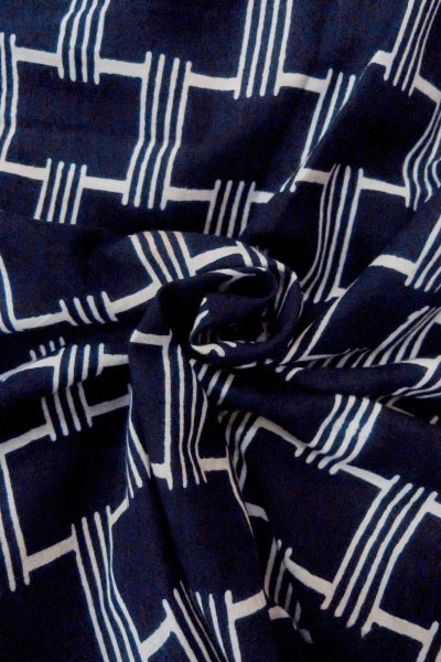 Photo12: O0624T Vintage Japanese kimono    Indigo Blue  YUKATA summer(made in Japan) for women /  Cotton.  Line,   (Grade B) (12)
