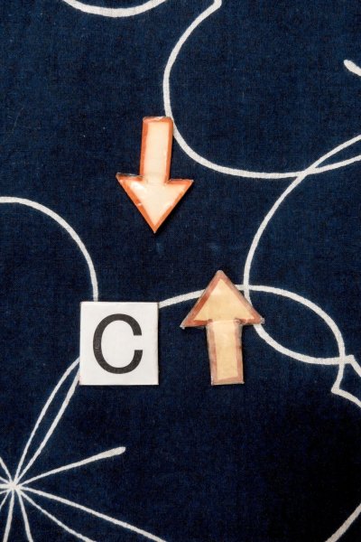 Photo16: O0624U Vintage Japanese kimono  Dark  Indigo Blue  YUKATA summer(made in Japan) for women /  Cotton.  Flower   (Grade B) (16)