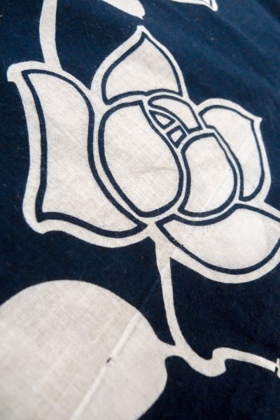 Photo11: O0624X Vintage Japanese kimono    White  YUKATA summer(made in Japan) for women /  Cotton/hemp  Flower,   (Grade C) (11)