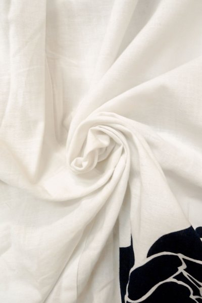 Photo18: O0624X Vintage Japanese kimono    White  YUKATA summer(made in Japan) for women /  Cotton/hemp  Flower,   (Grade C) (18)