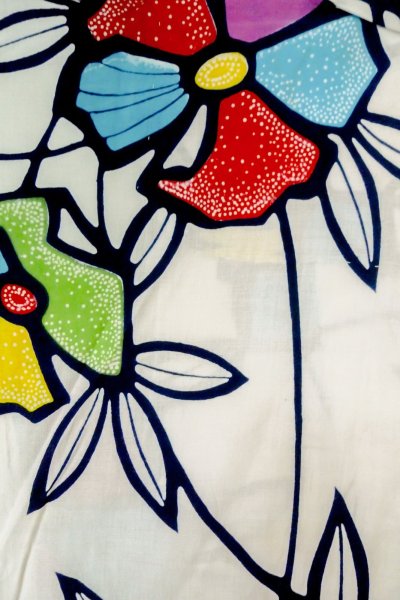 Photo3: O0624Y Vintage Japanese kimono    White  YUKATA summer(made in Japan) for women /  Cotton.  Flower,   (Grade B) (3)