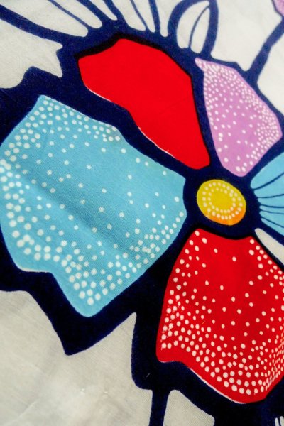 Photo8: O0624Y Vintage Japanese kimono    White  YUKATA summer(made in Japan) for women /  Cotton.  Flower,   (Grade B) (8)