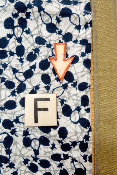 Photo19: O0624Z Vintage Japanese kimono    White  YUKATA summer(made in Japan) for women /  Cotton.  Broken ice pattern  Eggplant pattern  (Grade D) (19)