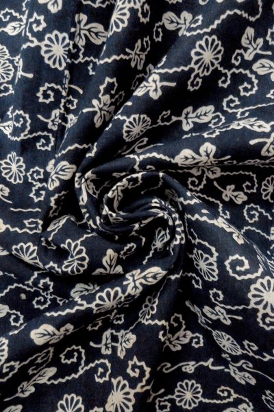 Photo12: O0625A Vintage Japanese kimono  Dark Indigo Blue YUKATA summer(made in Japan) for women / Cotton/hemp Chrysanthemum,   (Grade C) (12)