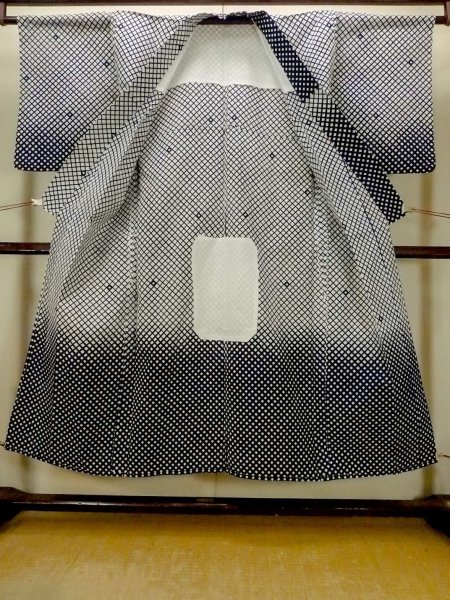 Photo2: O0625C Vintage Japanese kimono  Dark Indigo Blue YUKATA summer(made in Japan) for women / Cotton/hemp Plaid Checks   (Grade C) (2)