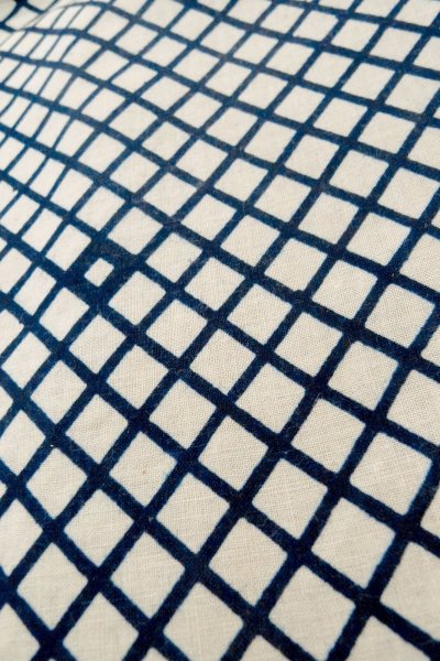 Photo11: O0625C Vintage Japanese kimono  Dark Indigo Blue YUKATA summer(made in Japan) for women / Cotton/hemp Plaid Checks   (Grade C) (11)