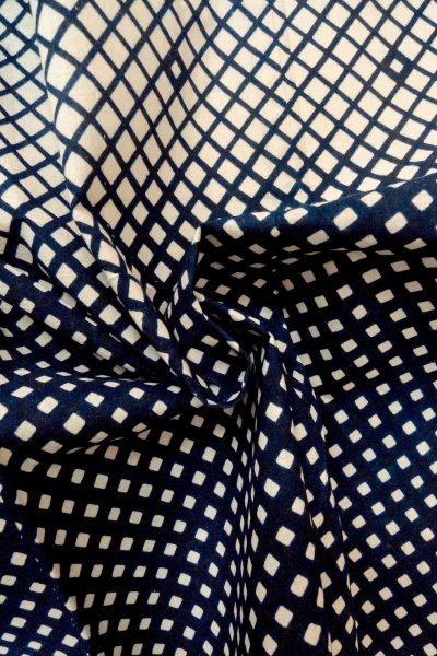 Photo13: O0625C Vintage Japanese kimono  Dark Indigo Blue YUKATA summer(made in Japan) for women / Cotton/hemp Plaid Checks   (Grade C) (13)