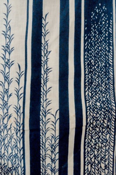 Photo4: O0625D Antique Japanese kimono   Indigo Blue YUKATA summer(made in Japan) for women / Cotton/hemp Tall grass,   (Grade C) (4)