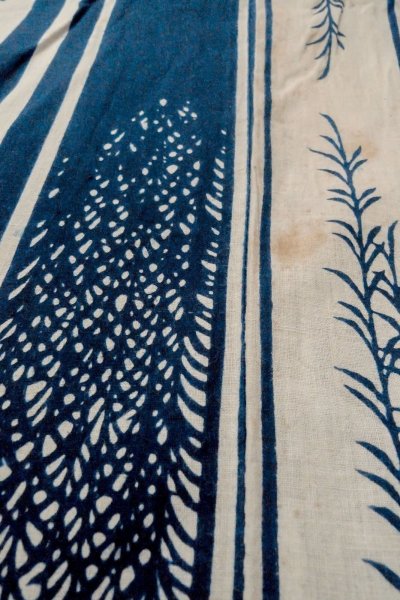 Photo8: O0625D Antique Japanese kimono   Indigo Blue YUKATA summer(made in Japan) for women / Cotton/hemp Tall grass,   (Grade C) (8)