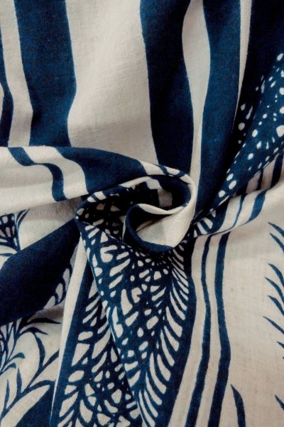 Photo11: O0625D Antique Japanese kimono   Indigo Blue YUKATA summer(made in Japan) for women / Cotton/hemp Tall grass,   (Grade C) (11)