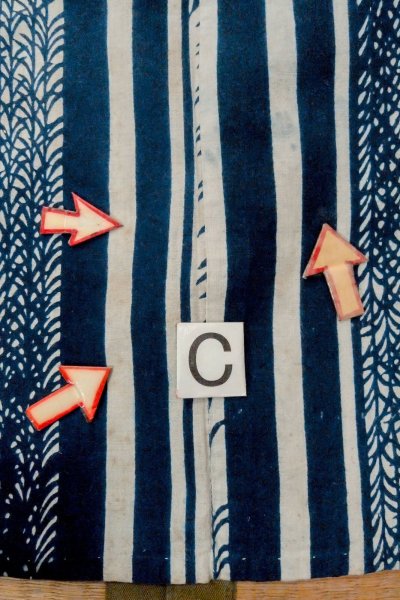 Photo16: O0625D Antique Japanese kimono   Indigo Blue YUKATA summer(made in Japan) for women / Cotton/hemp Tall grass,   (Grade C) (16)