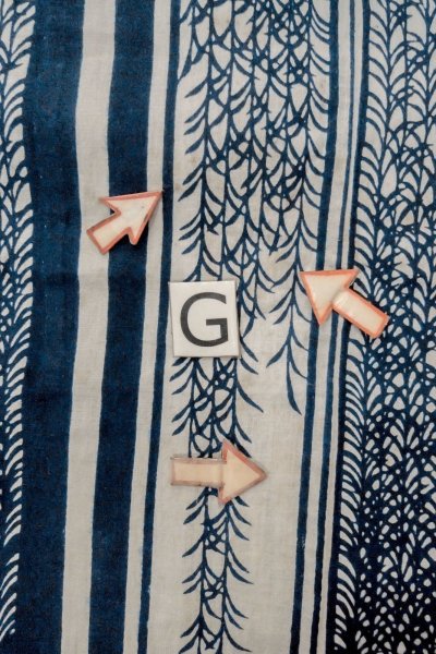 Photo20: O0625D Antique Japanese kimono   Indigo Blue YUKATA summer(made in Japan) for women / Cotton/hemp Tall grass,   (Grade C) (20)