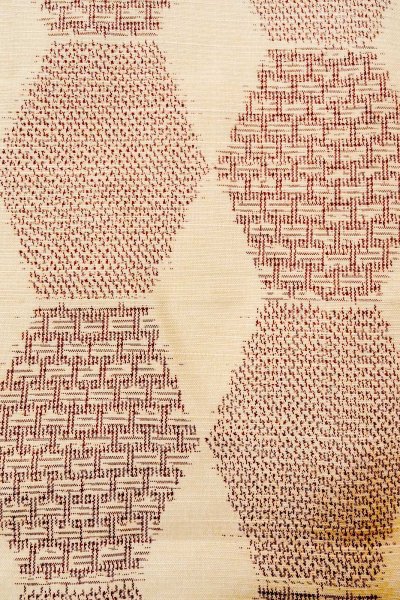 Photo6: O0711B Vintage Japanese kimono   Off White TSUMUGI pongee for women / Silk. Geometrical pattern,   (Grade B) (6)