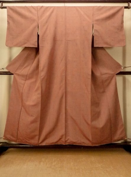 Photo1: Mint O0711D Used Japanese kimono  Grayish Vermilion TSUMUGI pongee for women / Silk. Line,   (Grade A) (1)