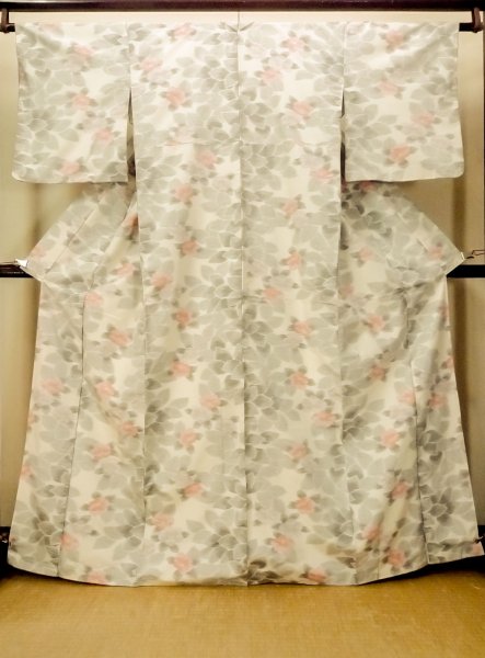Photo1: O0711F Used Japanese kimono   White TOKAMACHI-TSUMUGI for women / Silk. Camellia,   (Grade B) (1)