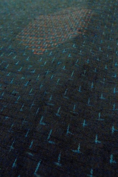 Photo10: Mint O0711H Used Japanese kimono   Black ISHIGE-YUKI-TSUMUGI for women / Silk. Tortoise-shell pattern(Hexagonal pattern),   (Grade A) (10)