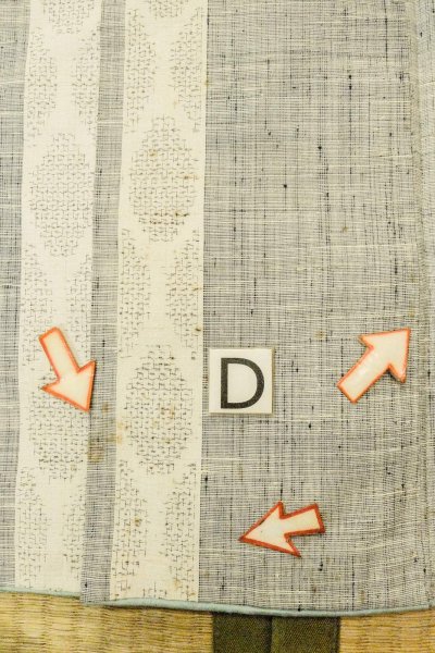 Photo17: O0711J Vintage Japanese kimono  Light Gray TSUMUGI pongee for women / Silk. Lozenges,   (Grade C) (17)