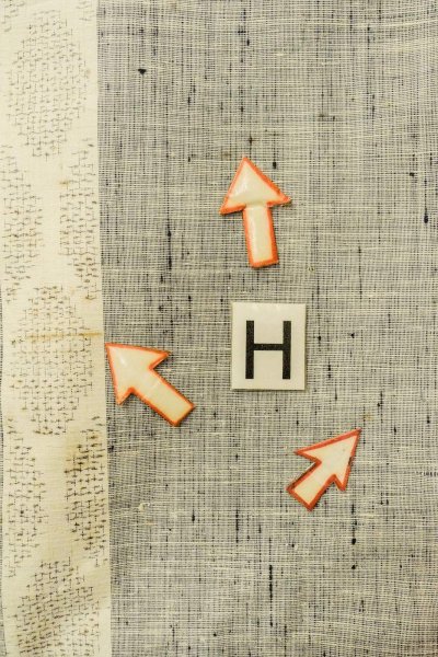 Photo21: O0711J Vintage Japanese kimono  Light Gray TSUMUGI pongee for women / Silk. Lozenges,   (Grade C) (21)