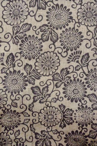 Photo4: O0711N Used Japanese kimono   Gray TSUMUGI pongee for women / Silk. Chinese flower,   (Grade B) (4)