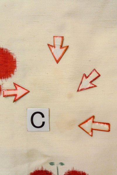 Photo16: O0711P Vintage Japanese kimono   Off White TSUMUGI pongee for women / Silk. Butterfly   (Grade C) (16)