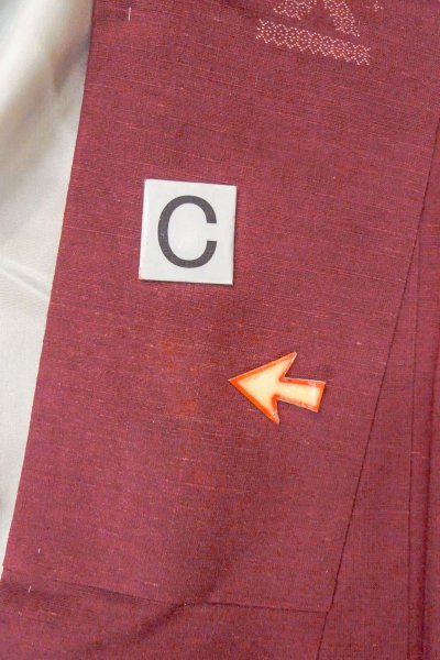 Photo16: O0711Q Used Japanese kimono  Pale Dark Red TSUMUGI pongee for women / Silk. Geometrical pattern   (Grade B) (16)