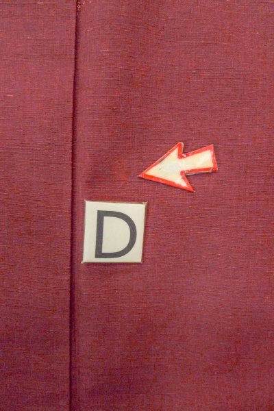 Photo17: O0711Q Used Japanese kimono  Pale Dark Red TSUMUGI pongee for women / Silk. Geometrical pattern   (Grade B) (17)